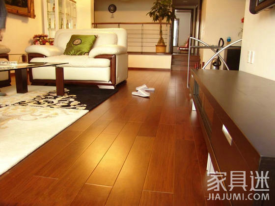 Solid wood floor installation precautions