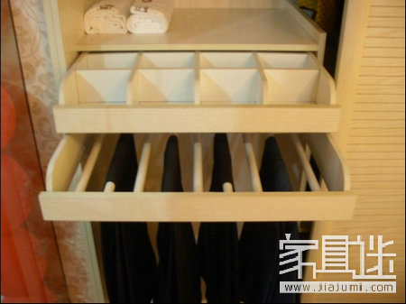 Ten-door inspection method for sliding door wardrobe.jpg