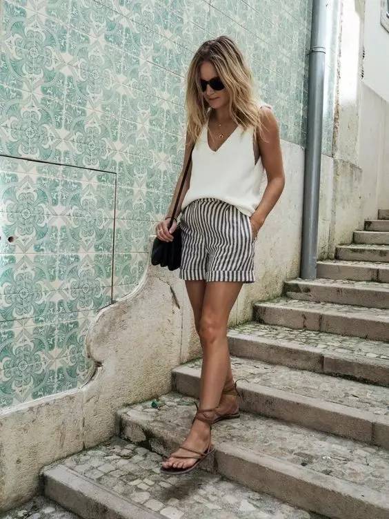 In addition to wearing denim shorts in the summer, in fact, you have these options