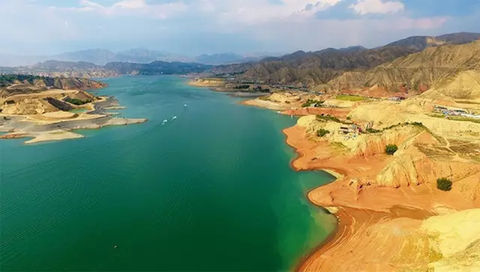 According to the measured data in May, the sediment concentration of the Yellow River does not exceed 0.8 kg per cubic meter.