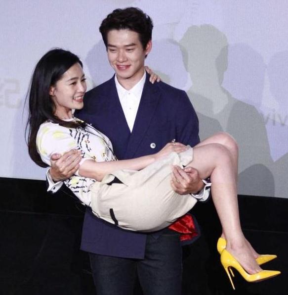 Is Li Weiâ€™s â€œspee footâ€ more famous in the circle? I dare not hold her, I will not have a shoe.