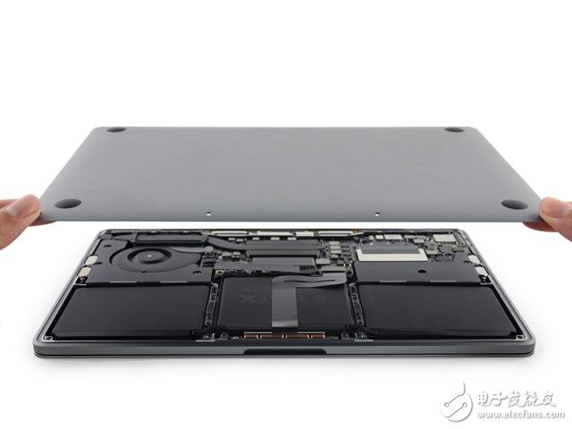 Apple's new Macbook Pro 13-inch disassembly: integration of innovative heights with the best sound quality in history