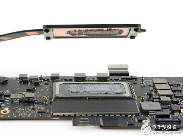 Apple's new Macbook Pro 13-inch disassembly: integration of innovative heights with the best sound quality in history