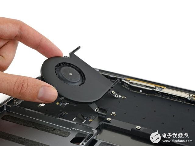 Apple's new Macbook Pro 13-inch disassembly: integration of innovative heights with the best sound quality in history