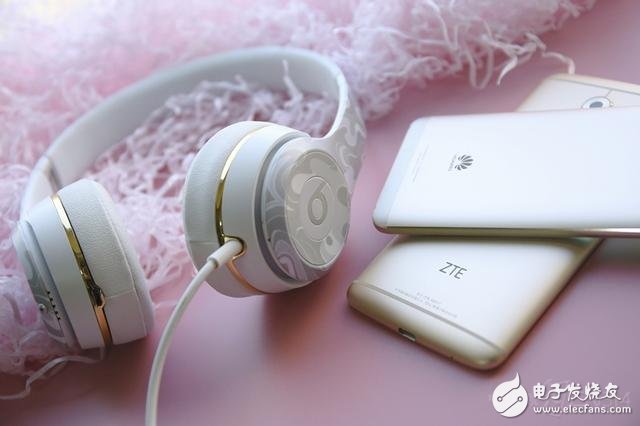 Which is better for DTS sound and HiFi? Itâ€™s a good music phone that you can understand clearly.