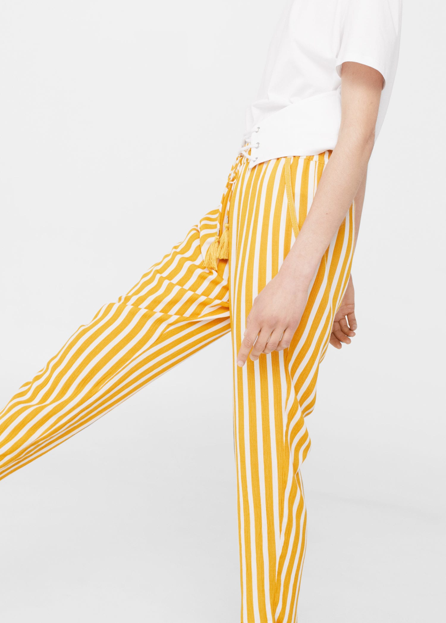 What kind of single product is fashionable and not too exaggerated? Of course, the striped pattern