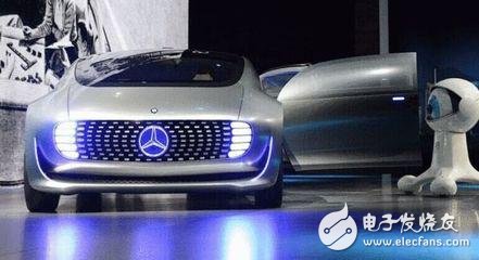 Mercedes-Benz at CES 2015: Run, smart car!