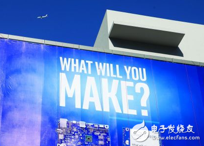 On June 16th, the posters in the Shenzhen Software Industry Base exhibition area revolved around the theme of makers.