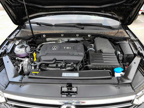 Buying a low price (3) Survey of the value of a popular midsize car