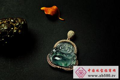 The value of jade collection depends on "hue"