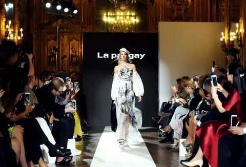 Stunning | black and white big show debut in Milan, call for oriental fashion crazy