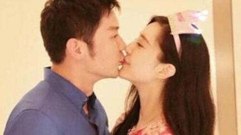 Photo: Li Chen's implied show of love