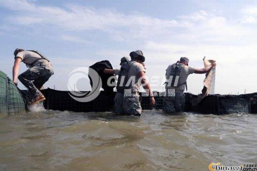 Flood floodplain flood barrier (Qiao Shi barrier)