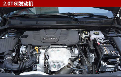 In terms of power, the new Roewe 950 adopts SAIC Blue Core 30T high-efficiency power technology. It is equipped with the 2.0TGI mid-range direct-injection turbocharged engine and TST6-speed wet dual-clutch transmission with the highest price. The maximum power is 162 kW and the maximum torque is 350. M, let users freely release the driving passion and efficiently handle fast-paced schedule switching.