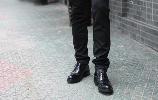 How about ehe shoes, Brock carved leather shoes British wind use introduction