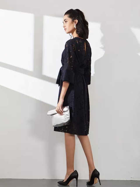 On the east, fashion laces decorate the most elegant and feminine
