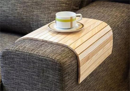 The sofa is not only a coffee table. It may be more beautiful.