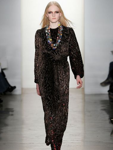 2012 autumn and winter women's popular style trends pearl palace style (Figure 4) 2012秋冬女装æµè¡Œé£Žæ ¼è¶‹åŠ¿ä¹‹ç å…‰å®«å»·é£Žæ ¼(图4)