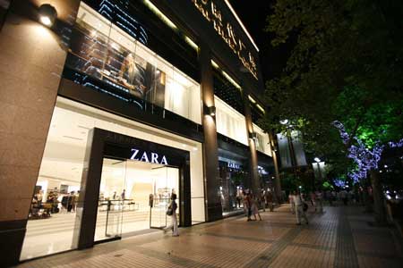 ZARA settled in Huaihai Road Shanghai Times Square