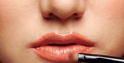 Deep sorrowful golden brown smoked big eye makeup