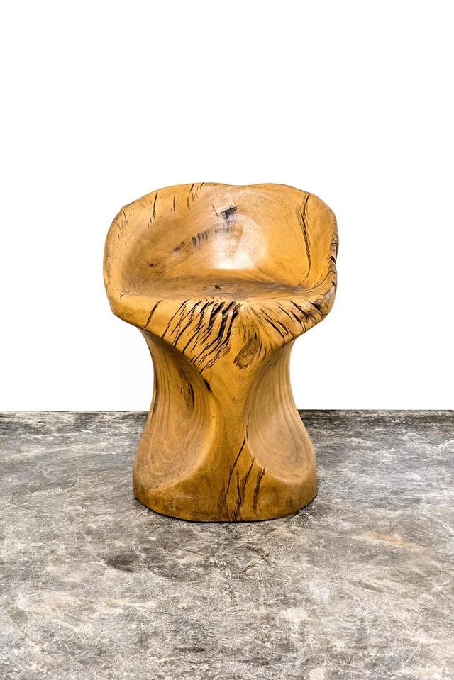 He used discarded wood to make the most beautiful furniture