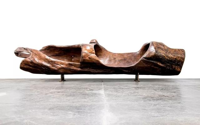 He used discarded wood to make the most beautiful furniture