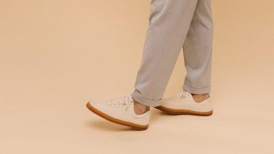 Do you wear shoes with pineapples, do you dare to wear them?