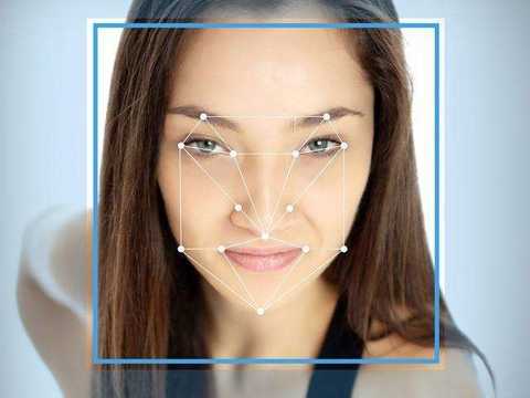 On smart locks, face recognition is more convenient than fingerprint unlocking.