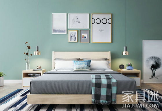 Bedroom bed