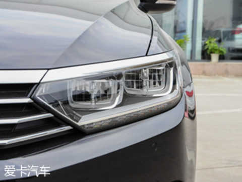Buying a low price (3) Survey of the value of a popular midsize car