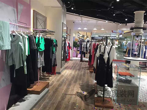 Five-second clothing ushered in the second store opened in May. Strongly stationed in Jiazhou Square