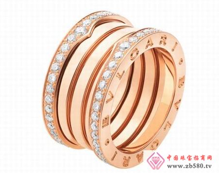 Bulgari selects B. Zero 1 series jewelry for Christmas