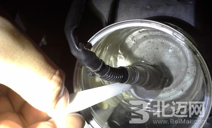 Automotive oxygen sensor cleaning