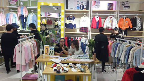 Congratulations on the success of the Shanxi JMBEAR Jamie Bear Order Fair
