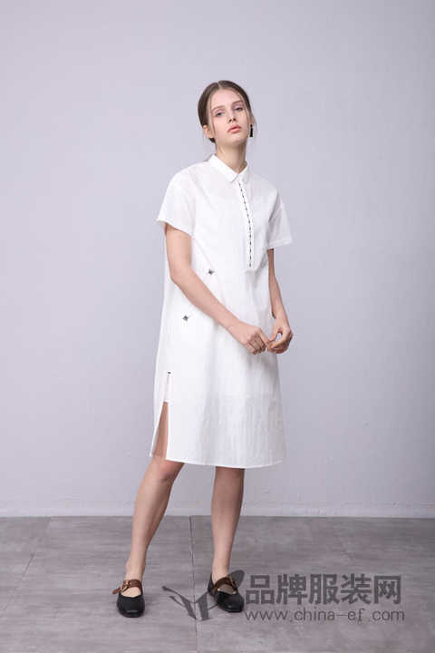 <a href='http://news.china-ef.com/list-83-1.html' style='text-decoration:underline;' target='_blank'>Women's clothing</a> Summer white Dress is as elegant as Princess Kate