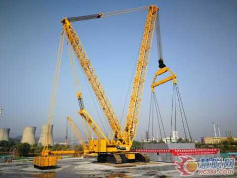 XCMG XGC28000 crawler crane