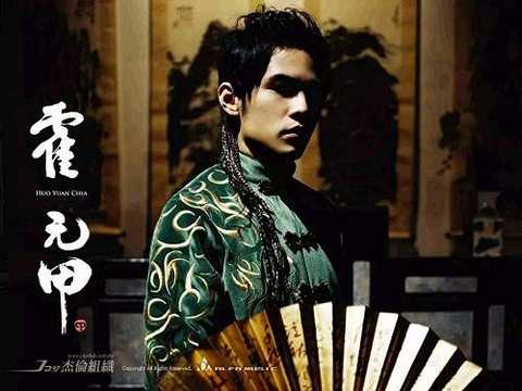 On Jay Chou's famous road, there have been many nobles, but the most well-known to the public is undoubtedly Fang Wenshan. Jay Chou's achievements in Chinese songs are inseparable from Fang Wenshan.
