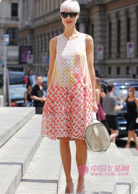The most popular spring and summer women's clothing: simple printed single skirt (Figure 5) 春å¤å¥³è£…最æµè¡Œï¼šç®€çº¦å°èбå•裙(图5)