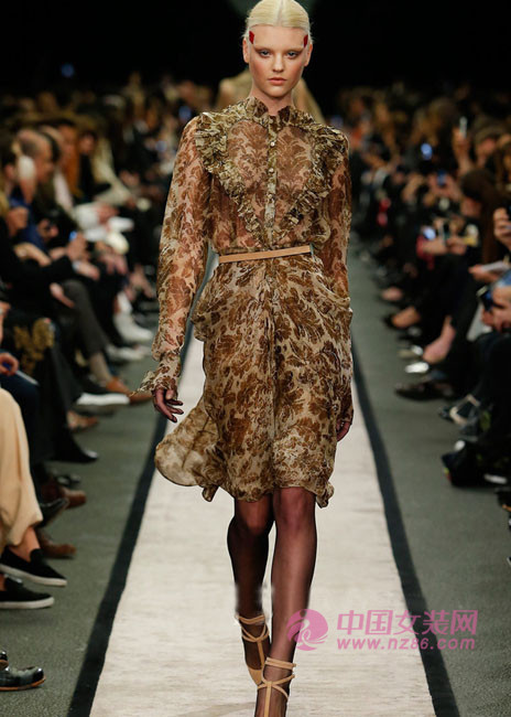 2014 autumn and winter the most popular elegant dress (Figure 2) 2014秋冬最æµè¡Œé£˜é€¸æ„Ÿè¿žè¡£è£™(图2)