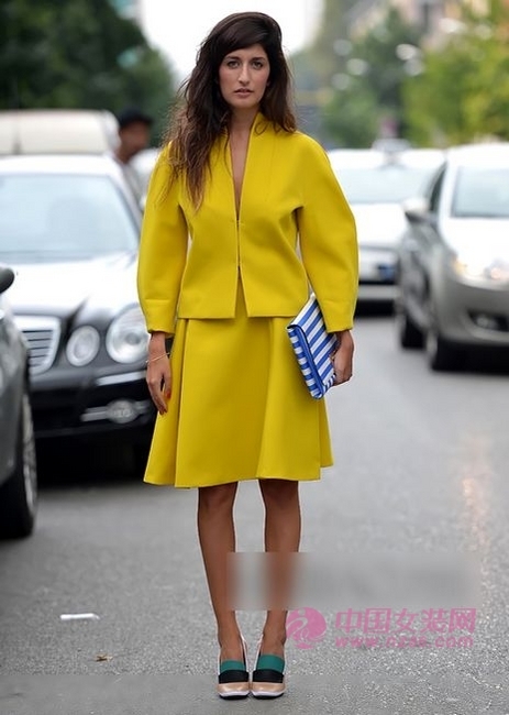 Bright yellow sparkles in winter (Figure 4) 冬日明媚黄色闪闪惹人爱(图4)