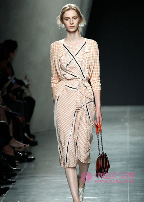 2015 spring and summer women's trends: Gringham Plaid (Figure 2) 2015春å¤å¥³è£…趋势:Gringhamæ ¼çº¹(图2)