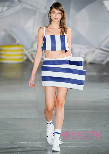 Spring Summer 2015 Fashion Trend: Stripe Beach Wind (Figure 3) 2015æ˜¥å¤æµè¡Œè¶‹åŠ¿ï¼šæ¡çº¹æµ·æ»©é£Ž(图3)