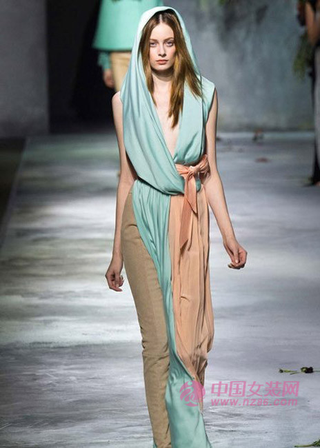 Vionnet 2015ç§‹å†¬æ—¶è£…ï¼šä¼˜é›…ç²¾è‡´(å›¾4)