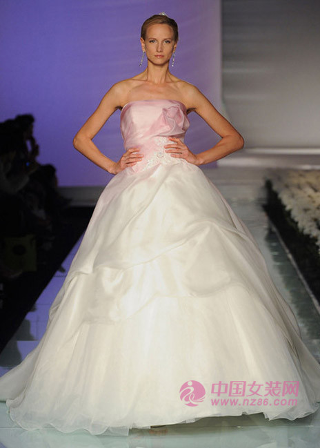2015 spring and summer wedding trends: colorful mix (Figure 3) 2015春å¤å©šçº±è¶‹åŠ¿ï¼šå¤šå½©æé…(图3)