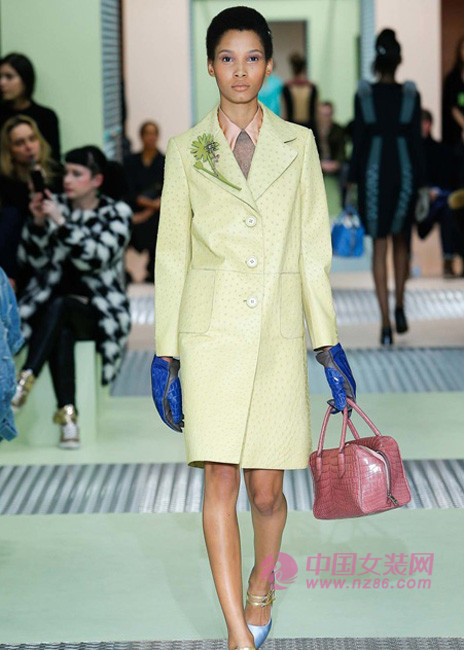 2015 autumn and winter women's trends girls pink (Figure 3) 2015秋冬女装趋势 少女粉嫩(图3)