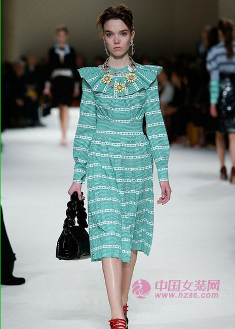 2015 autumn and winter women's trends 70 years style (Figure 3) 2015秋冬女装趋势 70年代风情(图3)