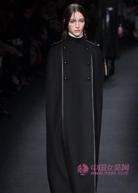 2015 autumn and winter women's popular elements: military uniformism (Figure 3) 2015秋冬女装æµè¡Œå…ƒç´ :军装主义(图3)