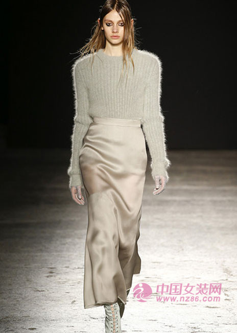 2015 autumn and winter women's fashion trends: silk light perception (Figure 5) 2015秋冬女装æµè¡Œè¶‹åŠ¿ï¼šä¸ç»¸å…‰æ„Ÿ(图5)