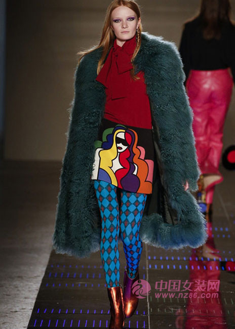 2015 autumn and winter women's fashion trends: noble and colorful (Figure 2) 2015秋冬女装æµè¡Œè¶‹åŠ¿ï¼šé«˜è´µå¤šå½©(图2)