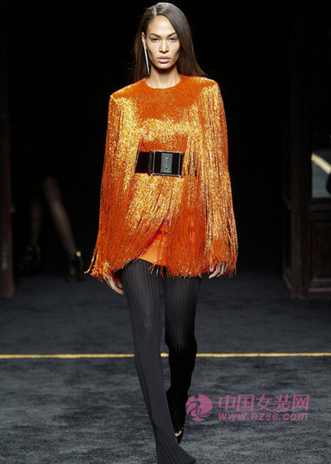 2016 women's fashion trends: metallic luster (Figure 4) 2016女装æµè¡Œè¶‹åŠ¿ï¼šé‡‘å±žå…‰æ³½(图4)